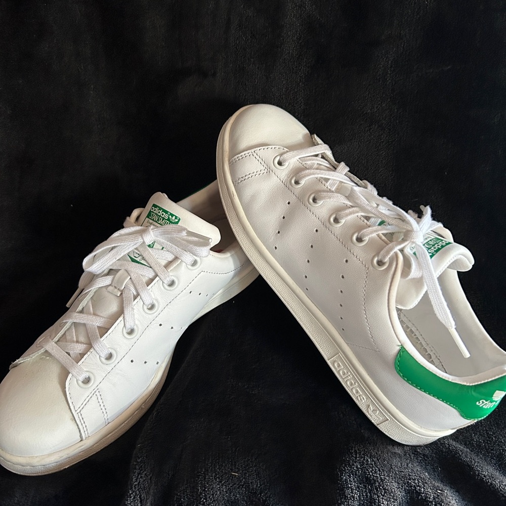 Adidas Stan Smith low top sneakers leather white /green Sz 6 .5🔥